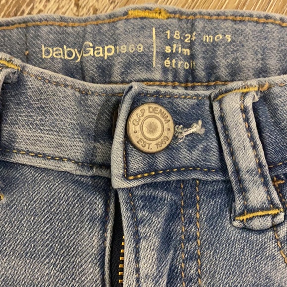 Baby Gap skinny stretchy jeans - Picture 3 of 5